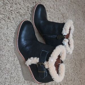 Sam Edelman Black Ankle Boots with Cream Shearling